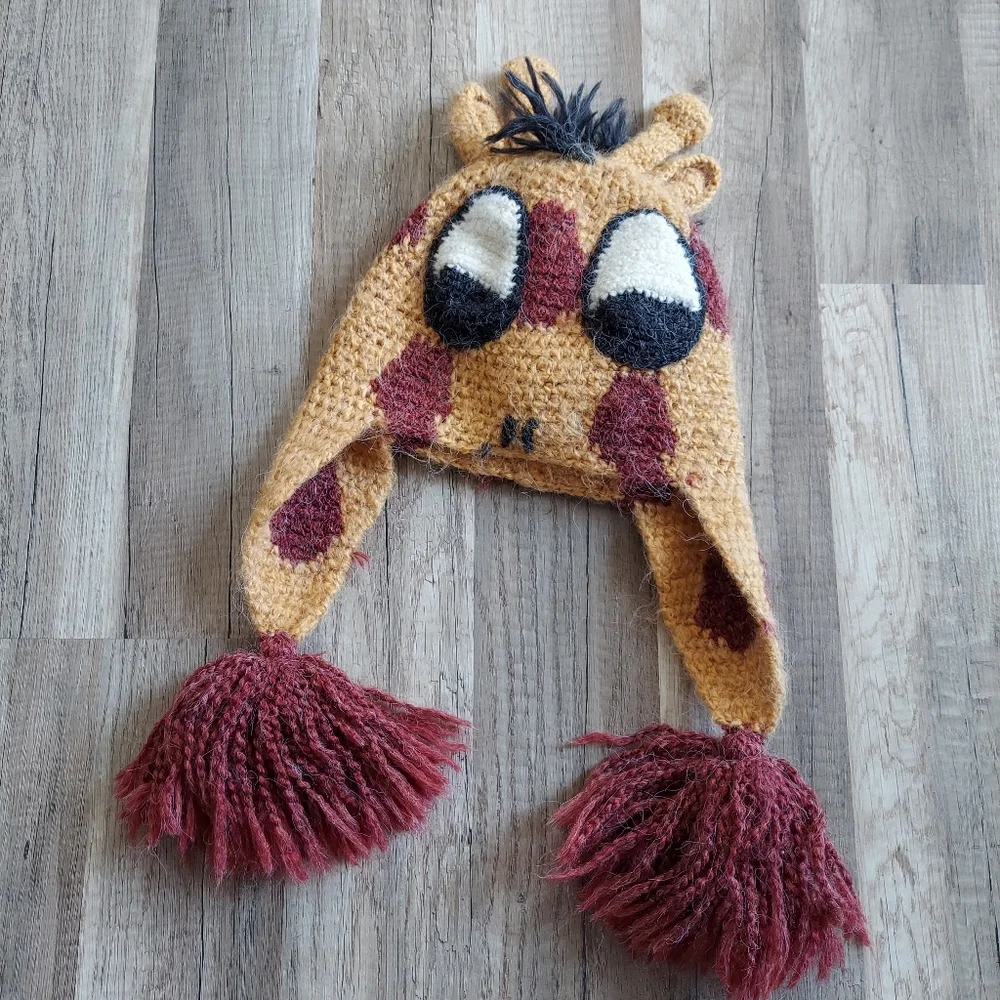 Kids Winter Hat & Mittens Knit Giraffe Peruvian Trading Co Bianca Ivan
